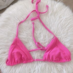 Frankies Bikini Top 💗 (SIZE M)